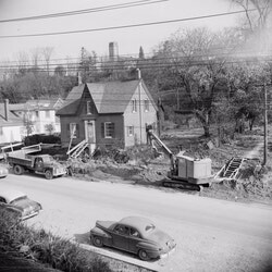 This photograph is in the Toronto Reference Library’s Ted Chirnside collection.  He was a photographer for a Willowdale newspaper – the collection is very nostalgic for anyone who grew up there in the 1950s.
 